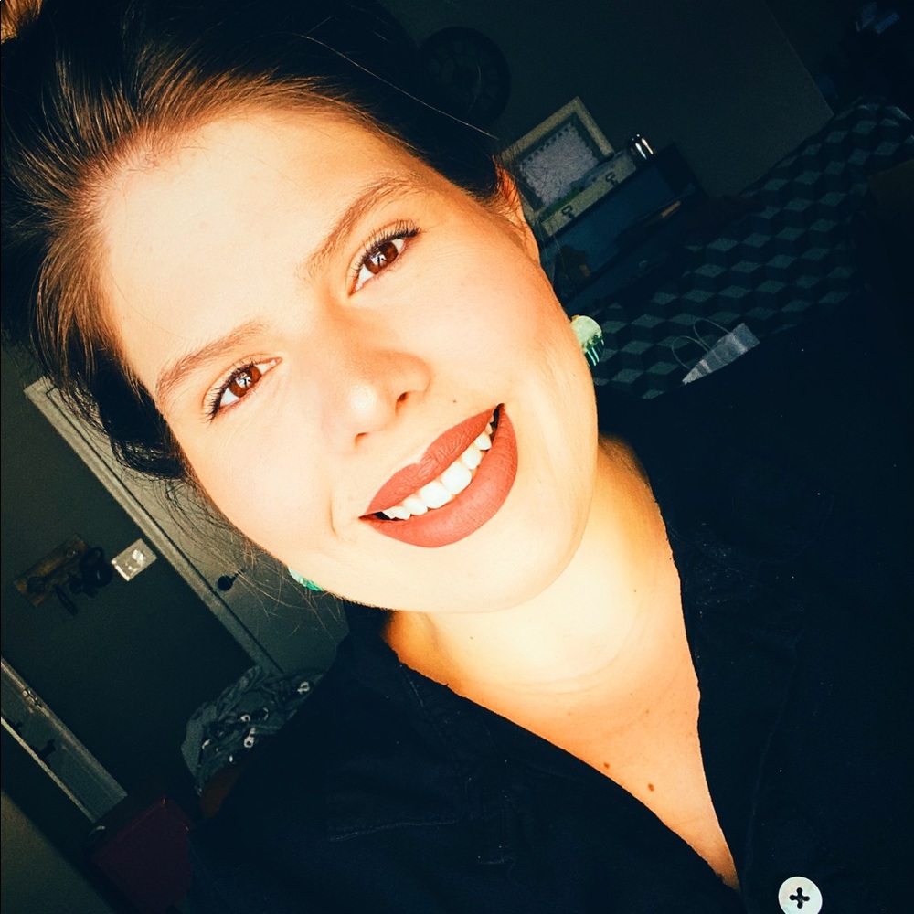 Meet your Posher, Taylor